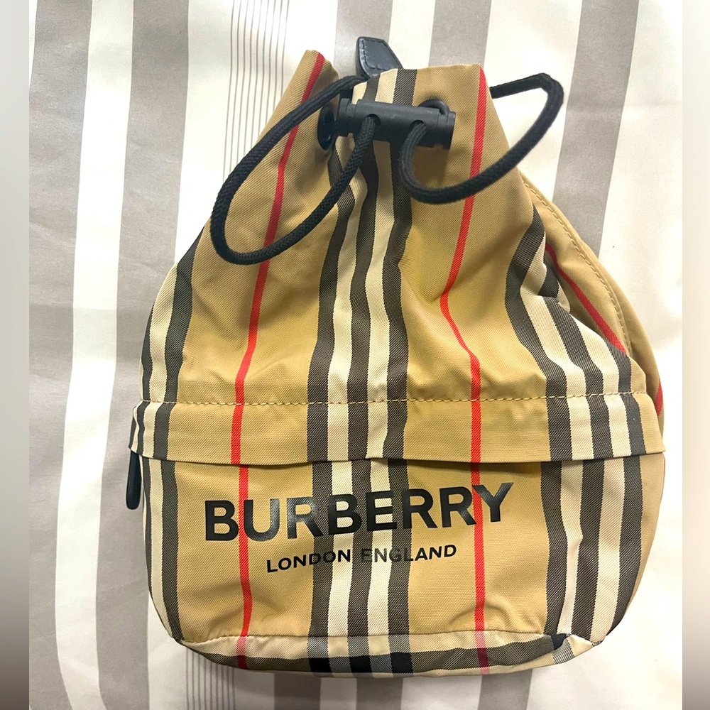 Icon Stripe Nylon Drawcord Pouch